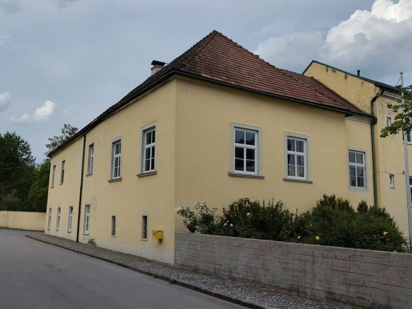 Der Maierhof in Klein-Mariazell mit der Künstlerresidenz